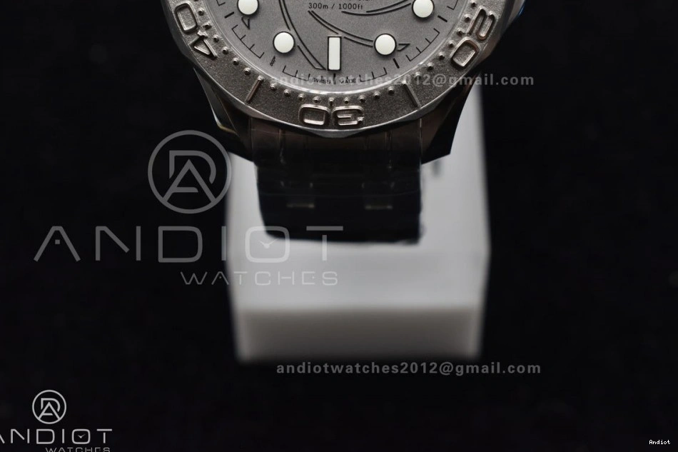 A8807 SS Edition Dial VSF Gray on Seamaster Best 300M 1:1 Platinum Bracelet 007 0124